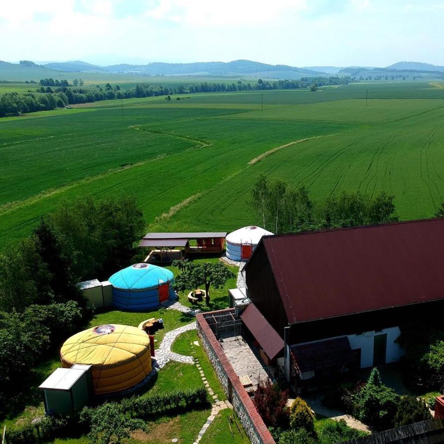 Caloroczne Jurty Mongolskie - "Domy Slonca" Klodzko Bagian luar foto